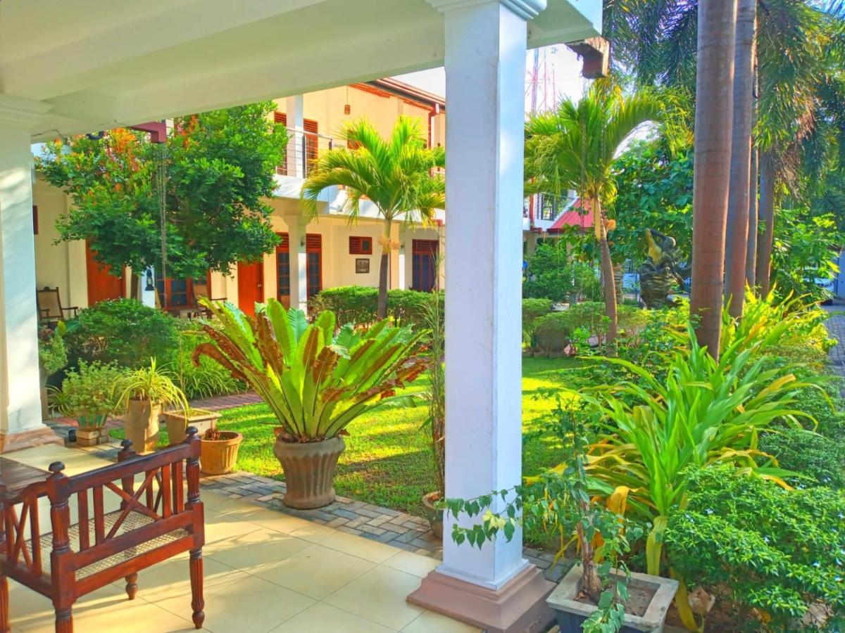 Royal Nest Bed and Breakfast Polonnaruwa Exteriör bild
