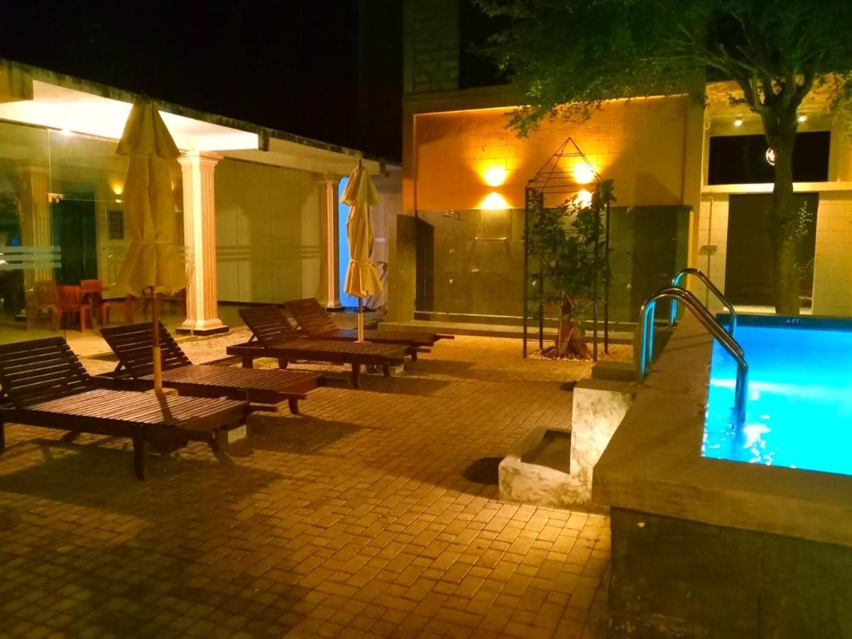 Royal Nest Bed and Breakfast Polonnaruwa Exteriör bild