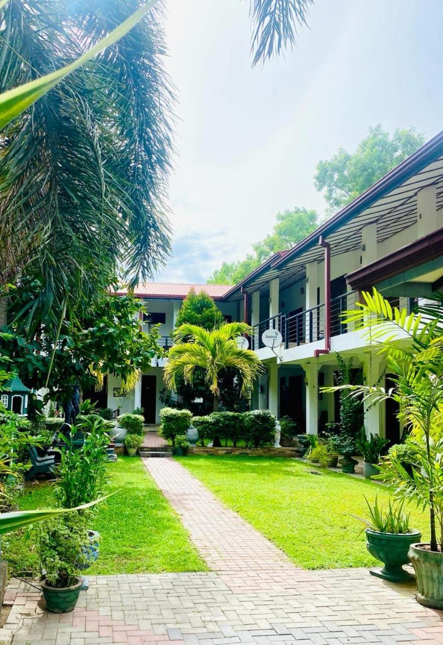 Royal Nest Bed and Breakfast Polonnaruwa Exteriör bild