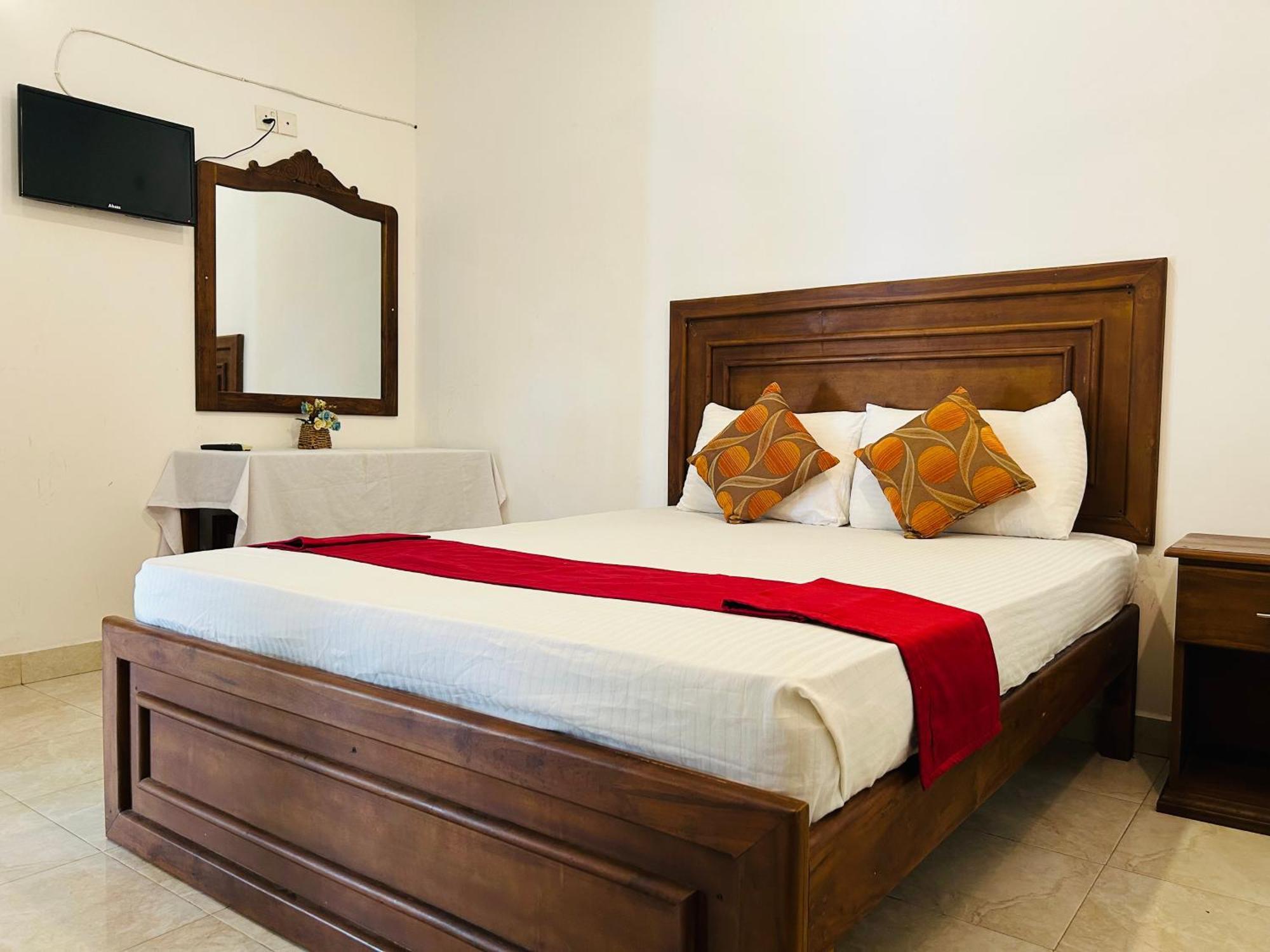 Royal Nest Bed and Breakfast Polonnaruwa Exteriör bild